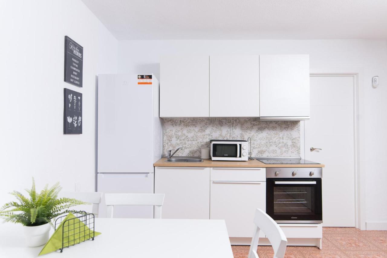 Sea View, Newly Renovated, 2 Bedrooms Apartment In Costa Adeje エクステリア 写真