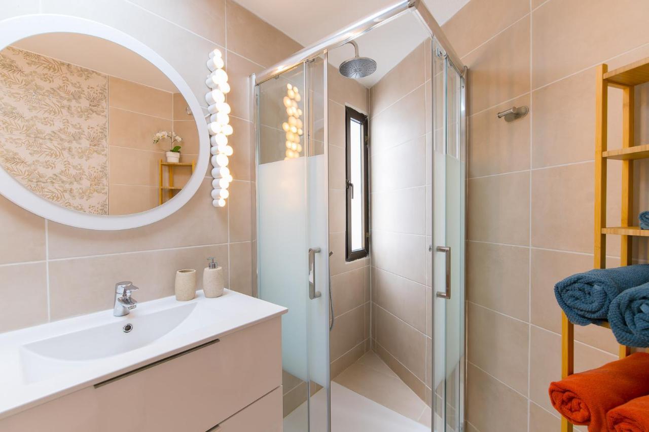 Sea View, Newly Renovated, 2 Bedrooms Apartment In Costa Adeje エクステリア 写真