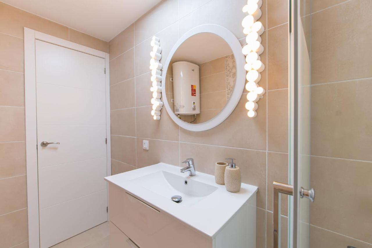 Sea View, Newly Renovated, 2 Bedrooms Apartment In Costa Adeje エクステリア 写真