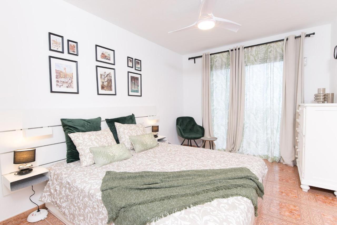 Sea View, Newly Renovated, 2 Bedrooms Apartment In Costa Adeje エクステリア 写真