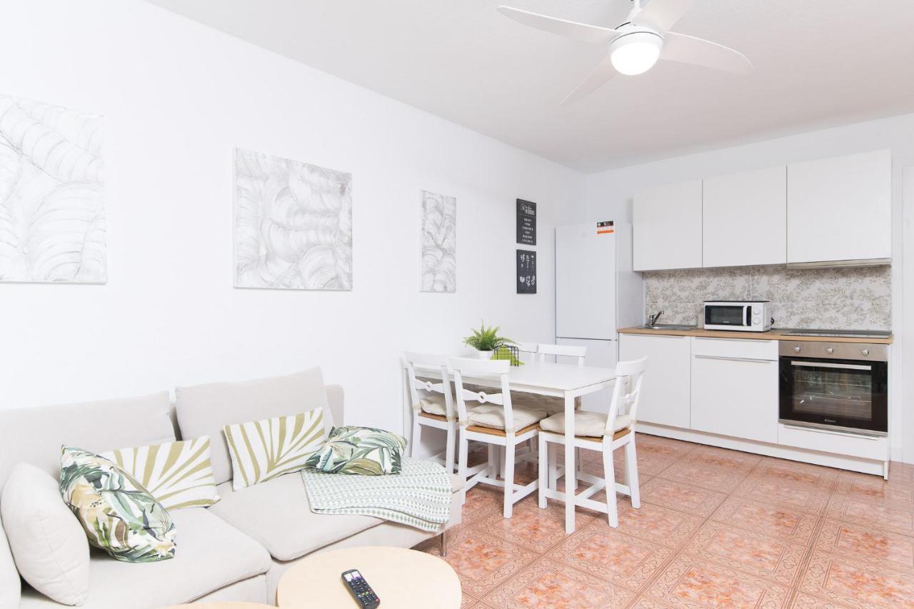 Sea View, Newly Renovated, 2 Bedrooms Apartment In Costa Adeje エクステリア 写真