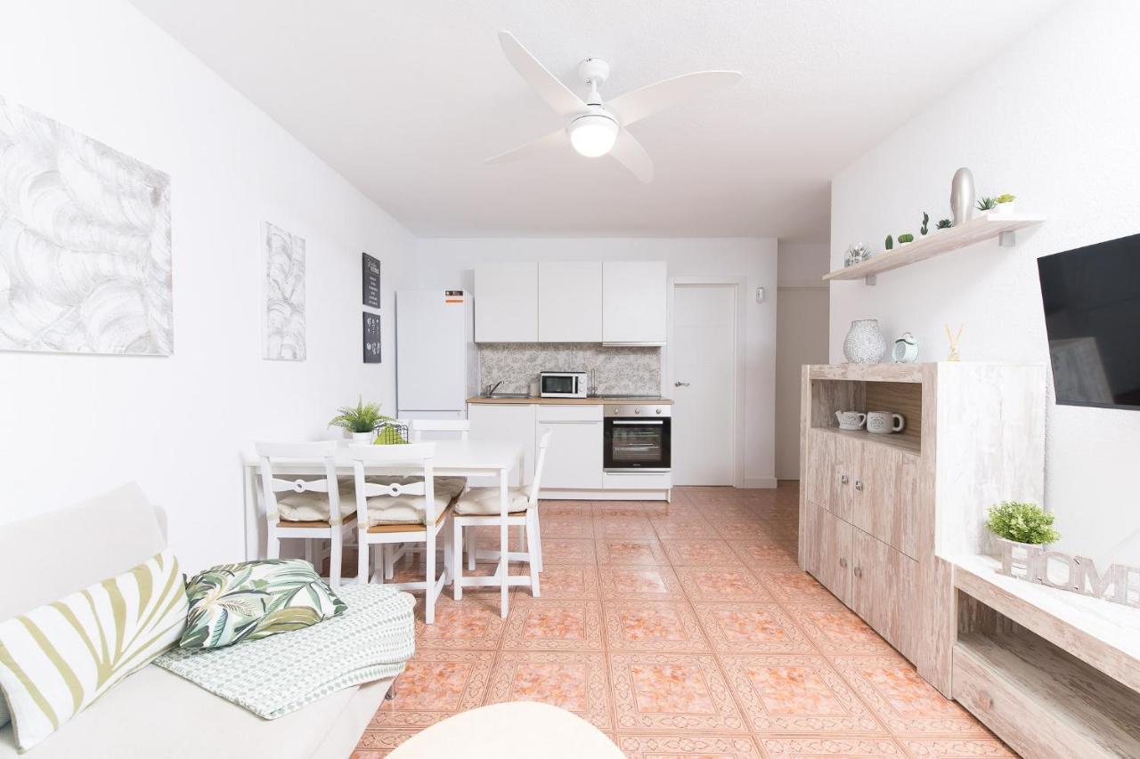 Sea View, Newly Renovated, 2 Bedrooms Apartment In Costa Adeje エクステリア 写真